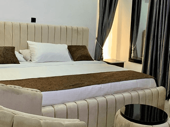 GC Hotel - Modest and Dainty in Size